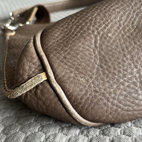 Roots Genuine leather bucket bag - Picture 3 of 3